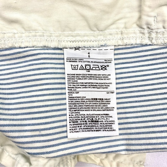 GAP Railroad Stripe City Short Mid-Rise Chinos Blue & White Size 4 (EUC) - Picture 13 of 13